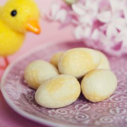 Lemon Cheesecake Egg