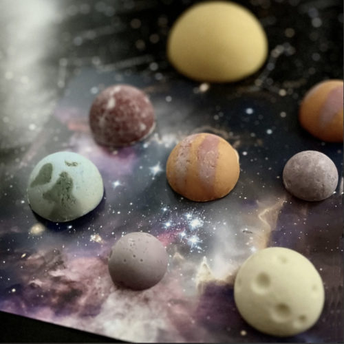 Chocolate Solar System Contents 2